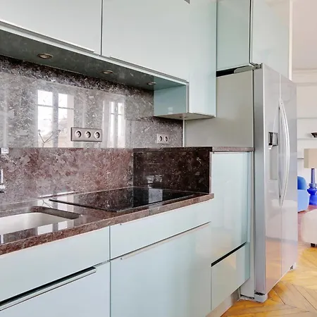 Elegant & Spacieux - 3br-6p - Republiq Apartment *